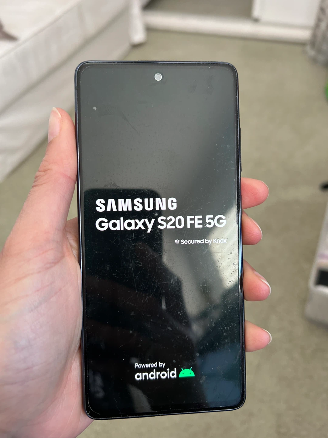 Samsung Galaxy S20 FE 5G Smartphone