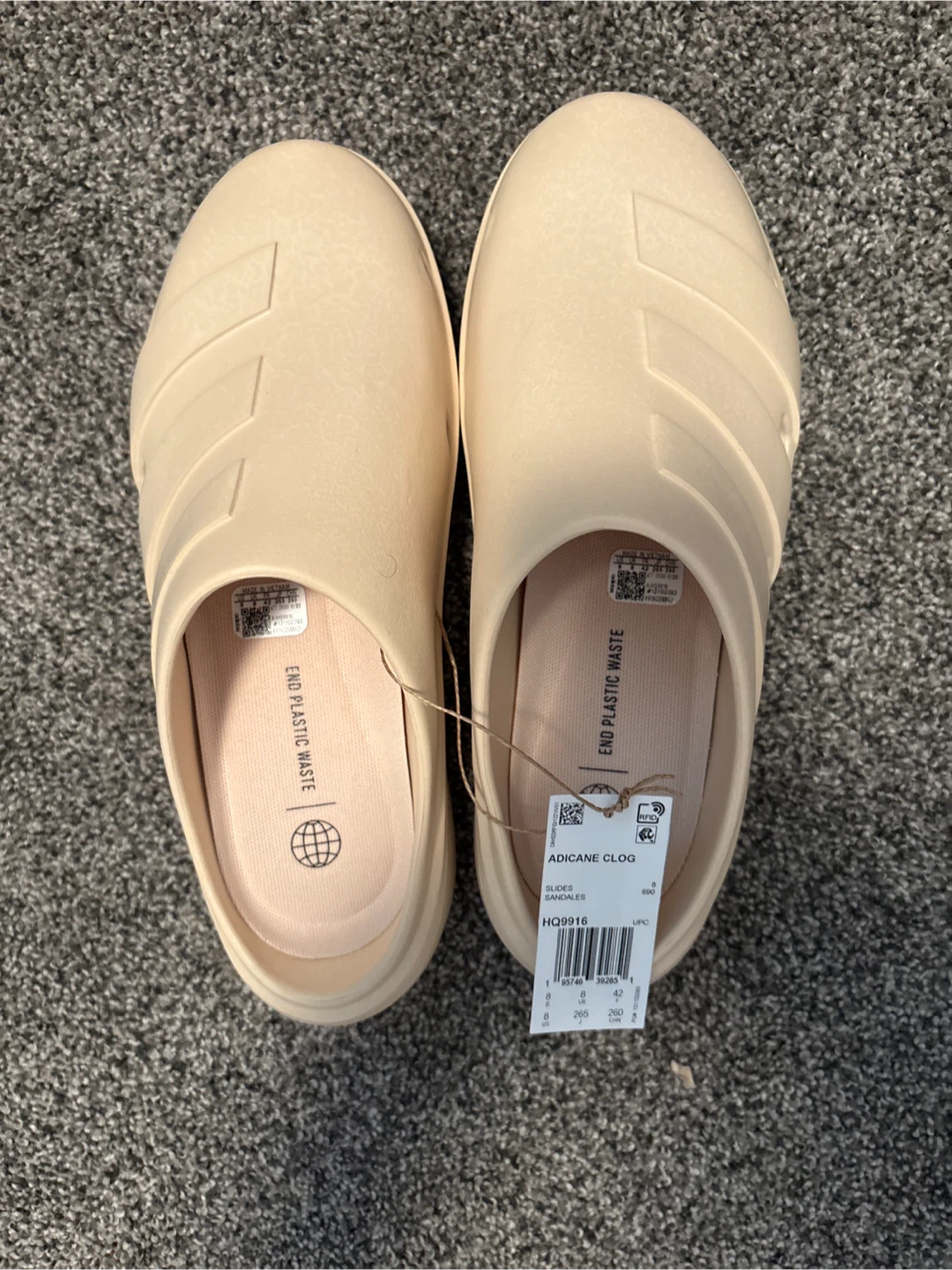 Brand New Adidas Adicane Clog Slides Ivory Size 8