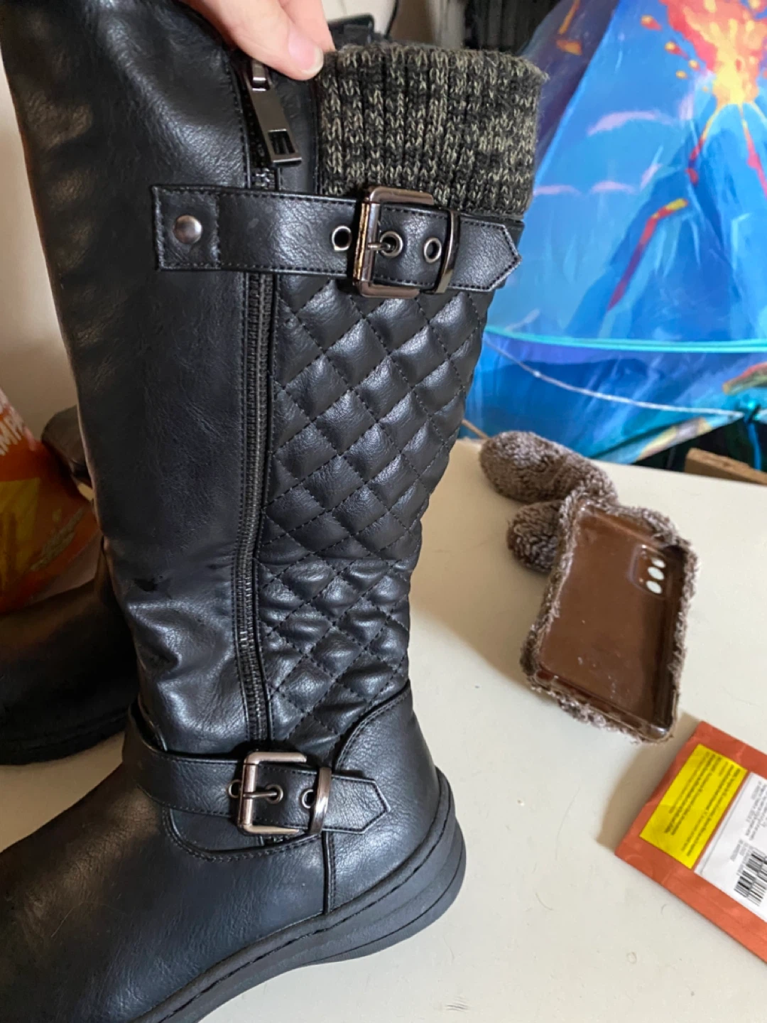 Black knee high winter boots - photo 2