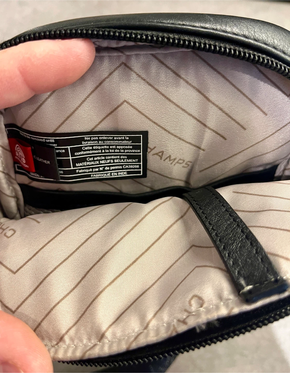 🧡 CHAMPS Black Faux Leather Crossbody Bag - photo 4