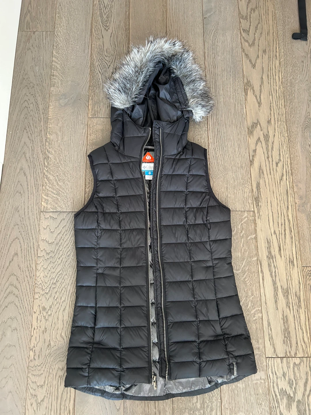 Columbia Women’s Vest with Hood - Size XS