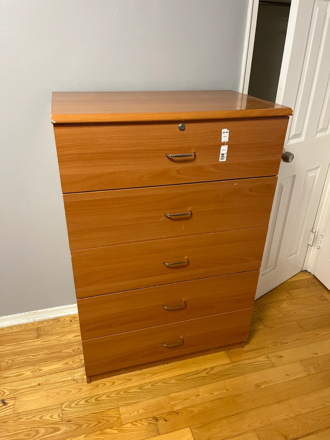 Wooden 5-Drawer Dresser abt 4feet tall