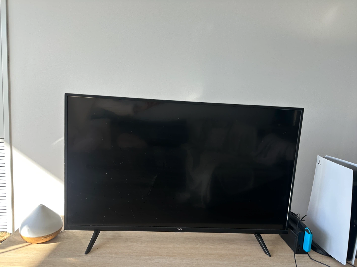 TCL Television - photo 2