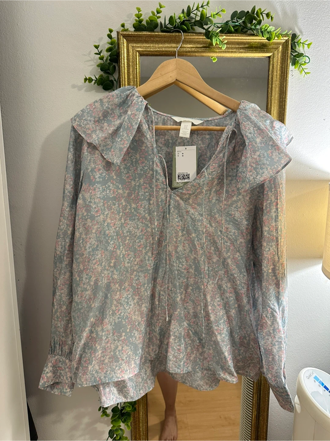 H&M Floral Print Long Sleeve Blouse Size M