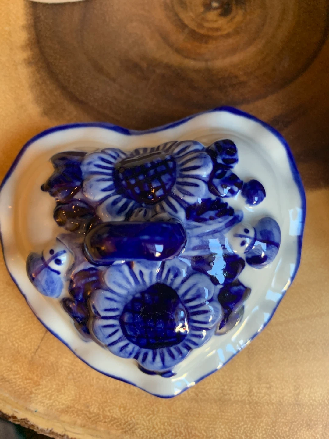 Heart Shaped Ceramic Trinket Box - photo 4