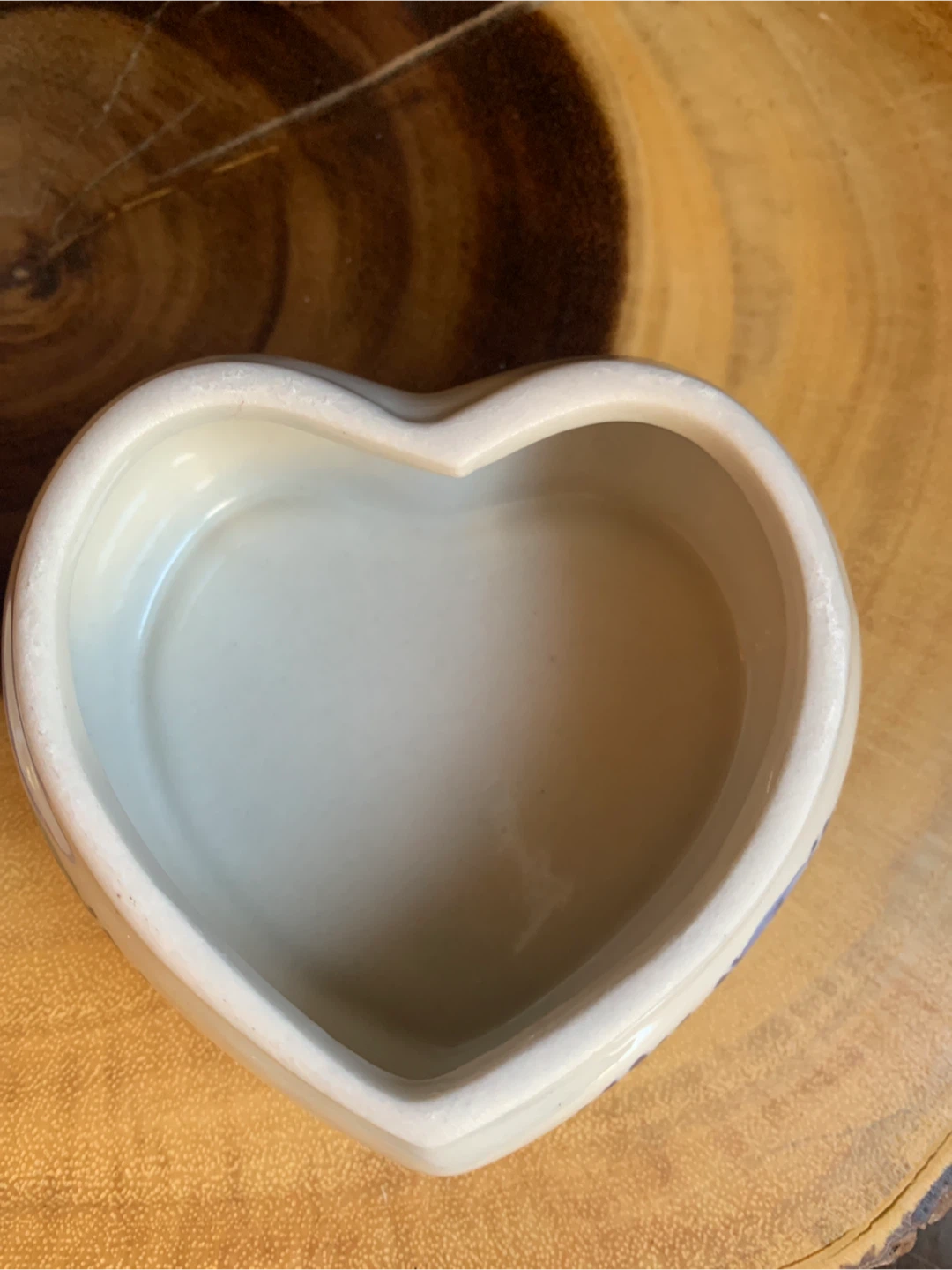 Heart Shaped Ceramic Trinket Box - photo 3