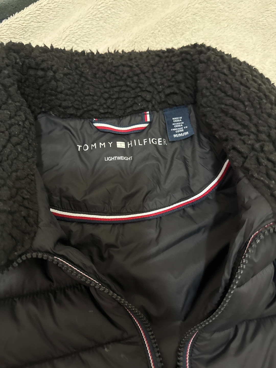 Women Tommy Hilfiger Puffer Vest - Black - photo 2