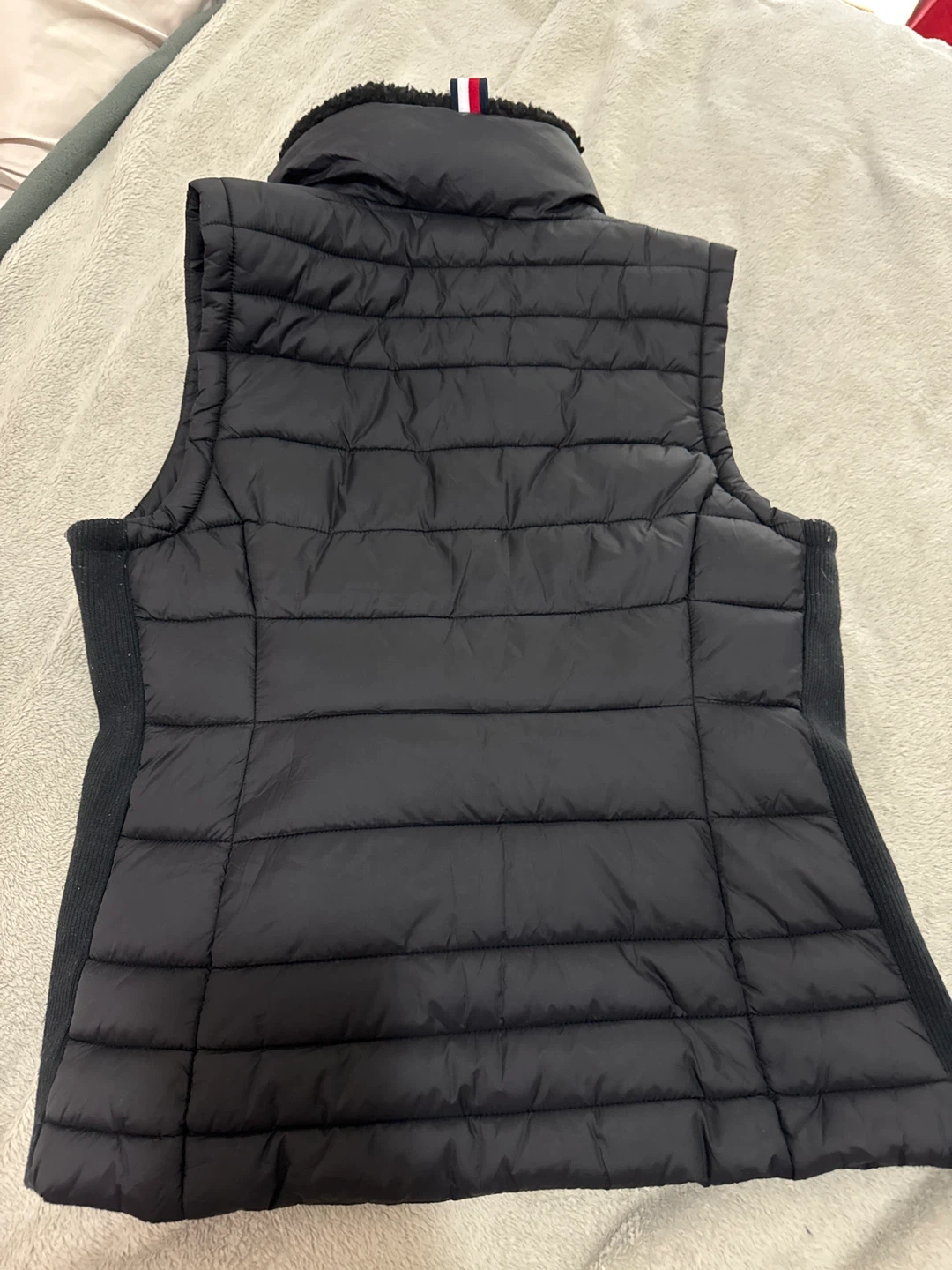 Women Tommy Hilfiger Puffer Vest - Black - photo 4