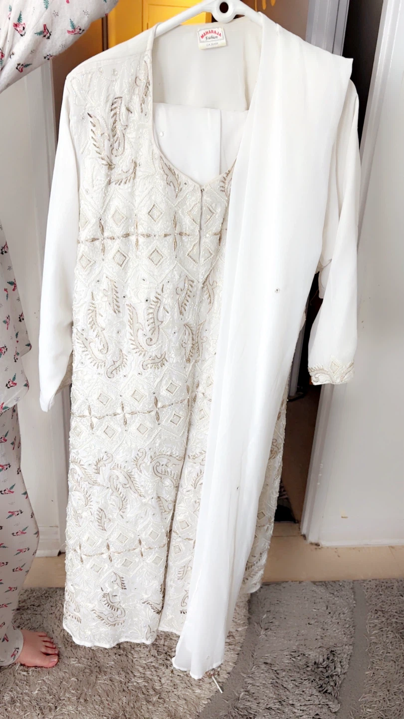 Maharani White Embroidered Shalwar Kameez Dupatta Set