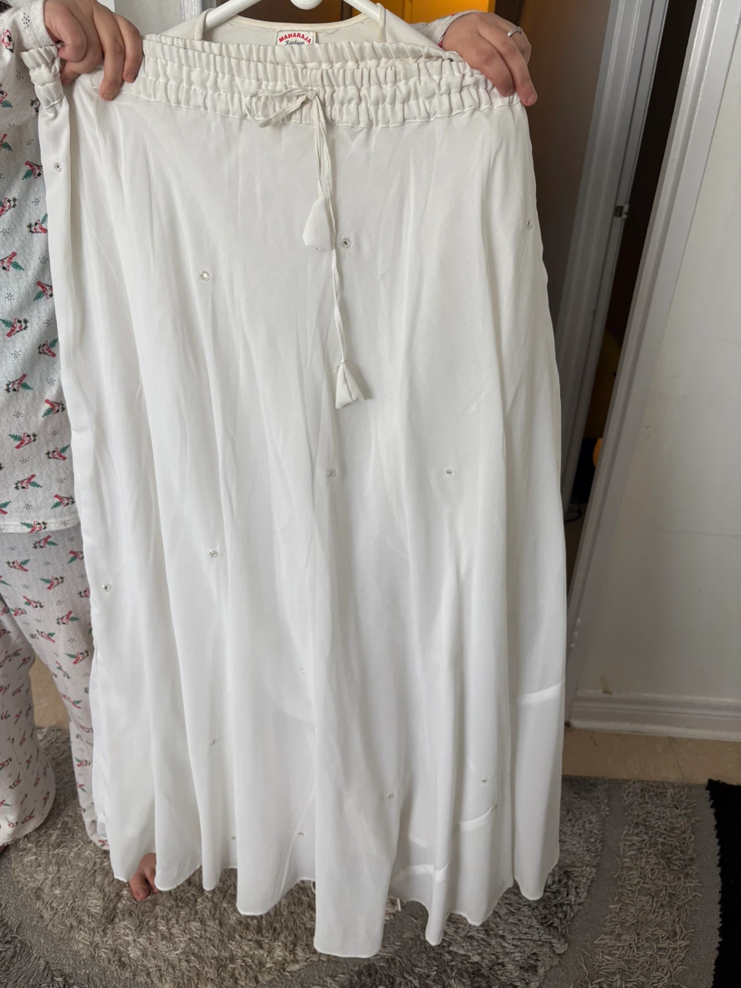 Maharani White Embroidered Shalwar Kameez Dupatta Set - photo 3