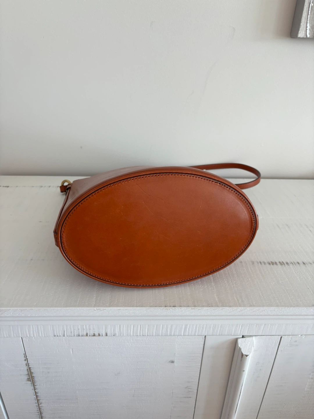 Banana Republic camel leather bucket bag tote/purse - photo 4