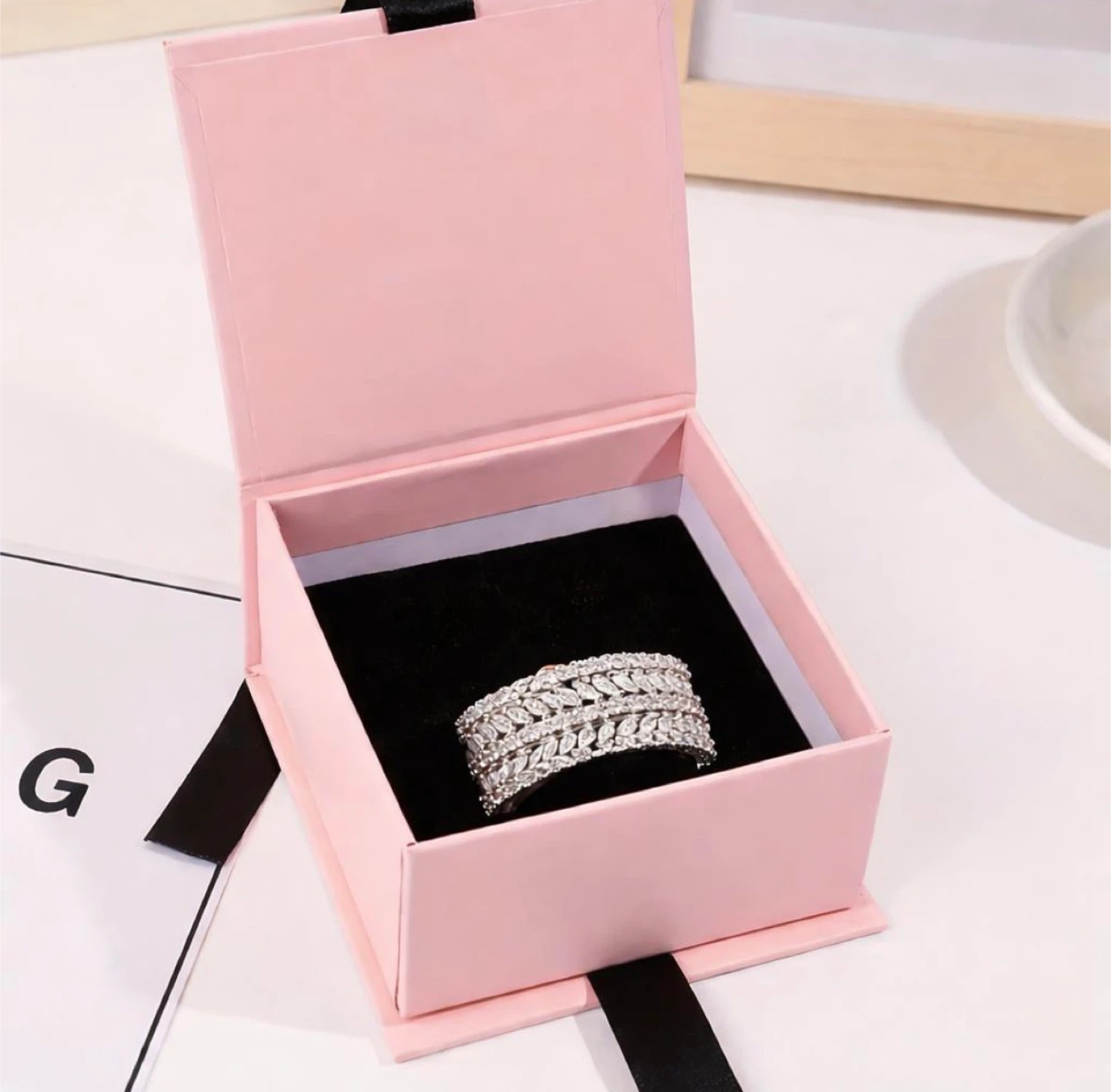 Sparkly Ring in Pink Gift Box - photo 2