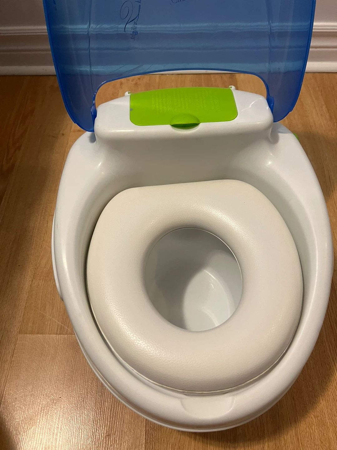 Summer Infant Cinderella Potty Training Toilet - photo 4