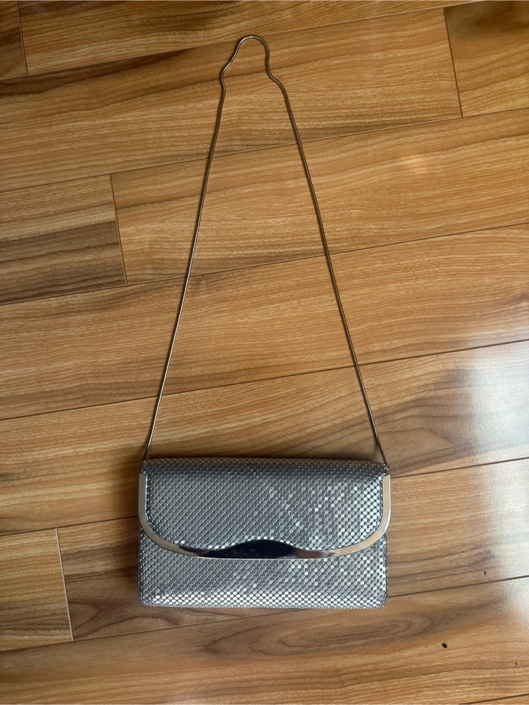 Vintage 70's Silver Chainmail Mesh Clutch Purse with Chain Strap - photo 5