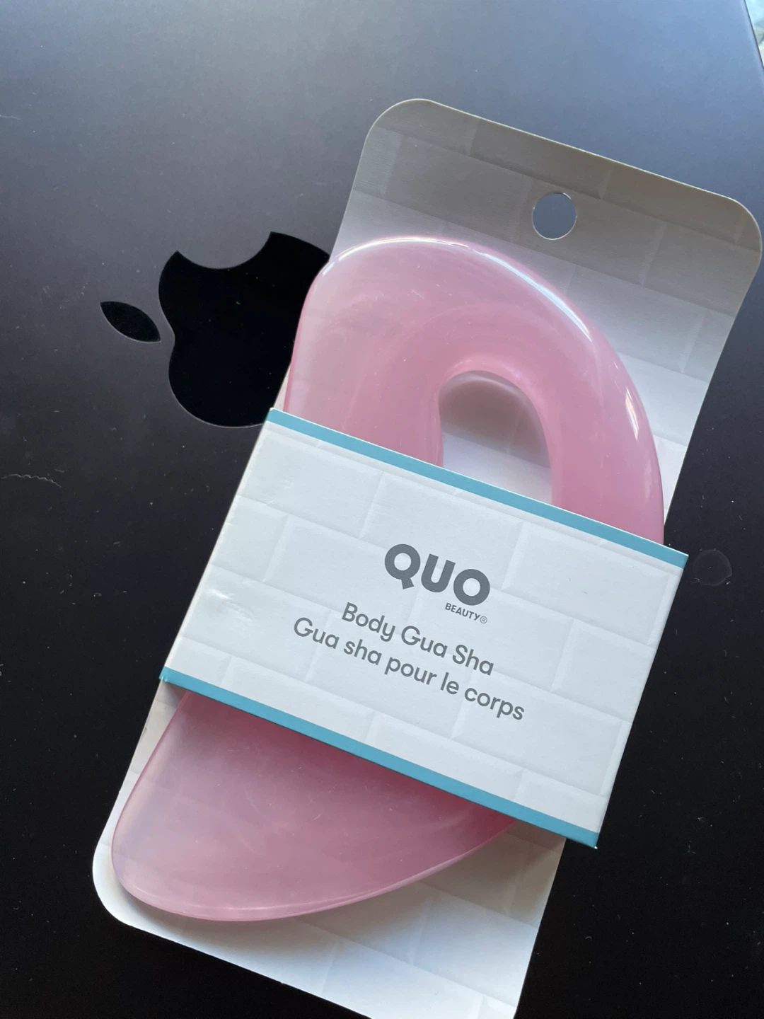 QUO BEAUTY Body Gua Sha Tool - Pink