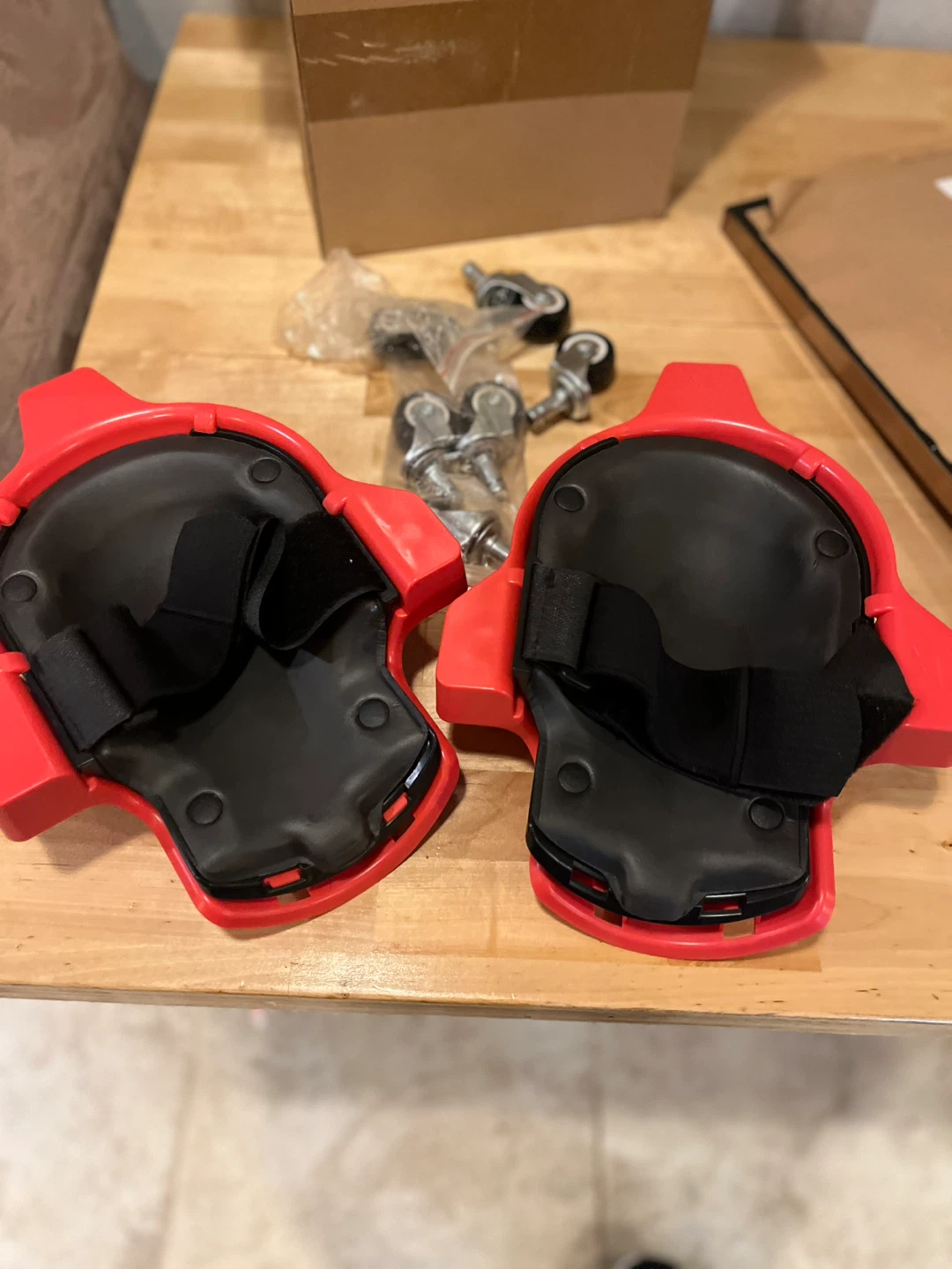 Red Rolling Creeper Knee Pads - photo 2