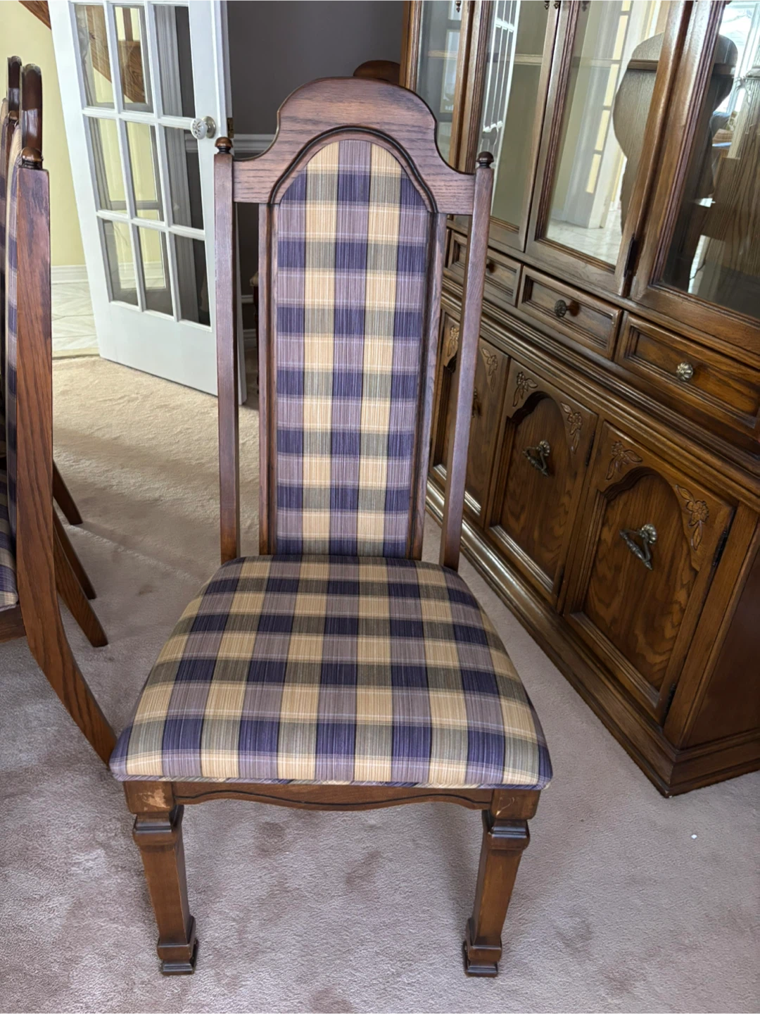 Dining Table with 8 Chairs - photo 3