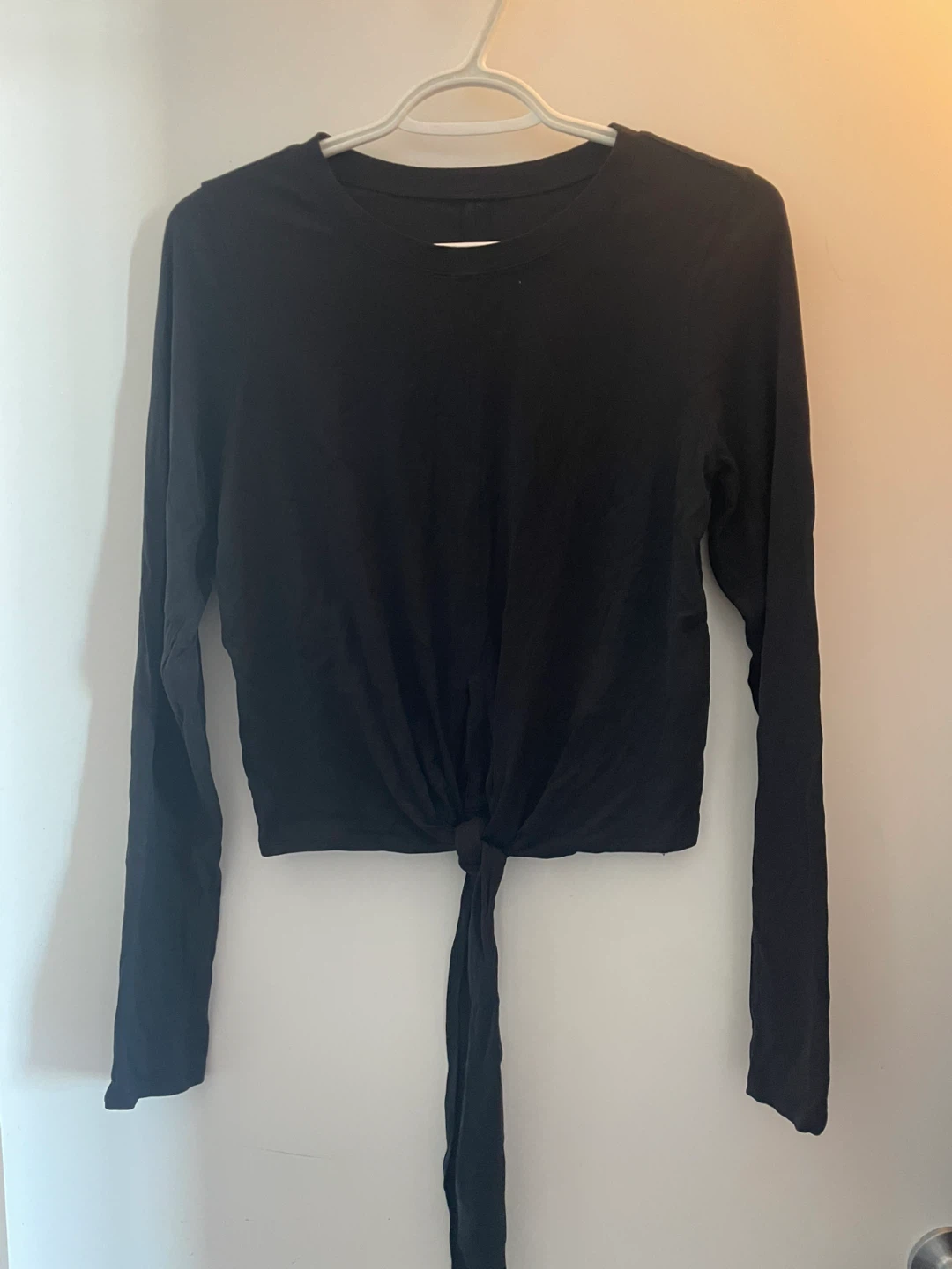 Black Long Sleeve Tie Front Top Lululemon - photo 2