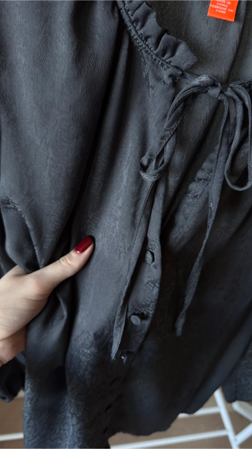 Joe Fresh Grey Snake Print Blouse - photo 5