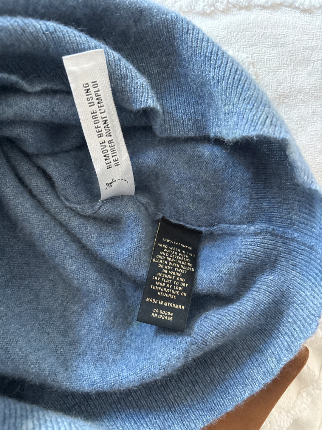Hudson's Bay Company Cashmere Turtleneck Sweater - photo 3