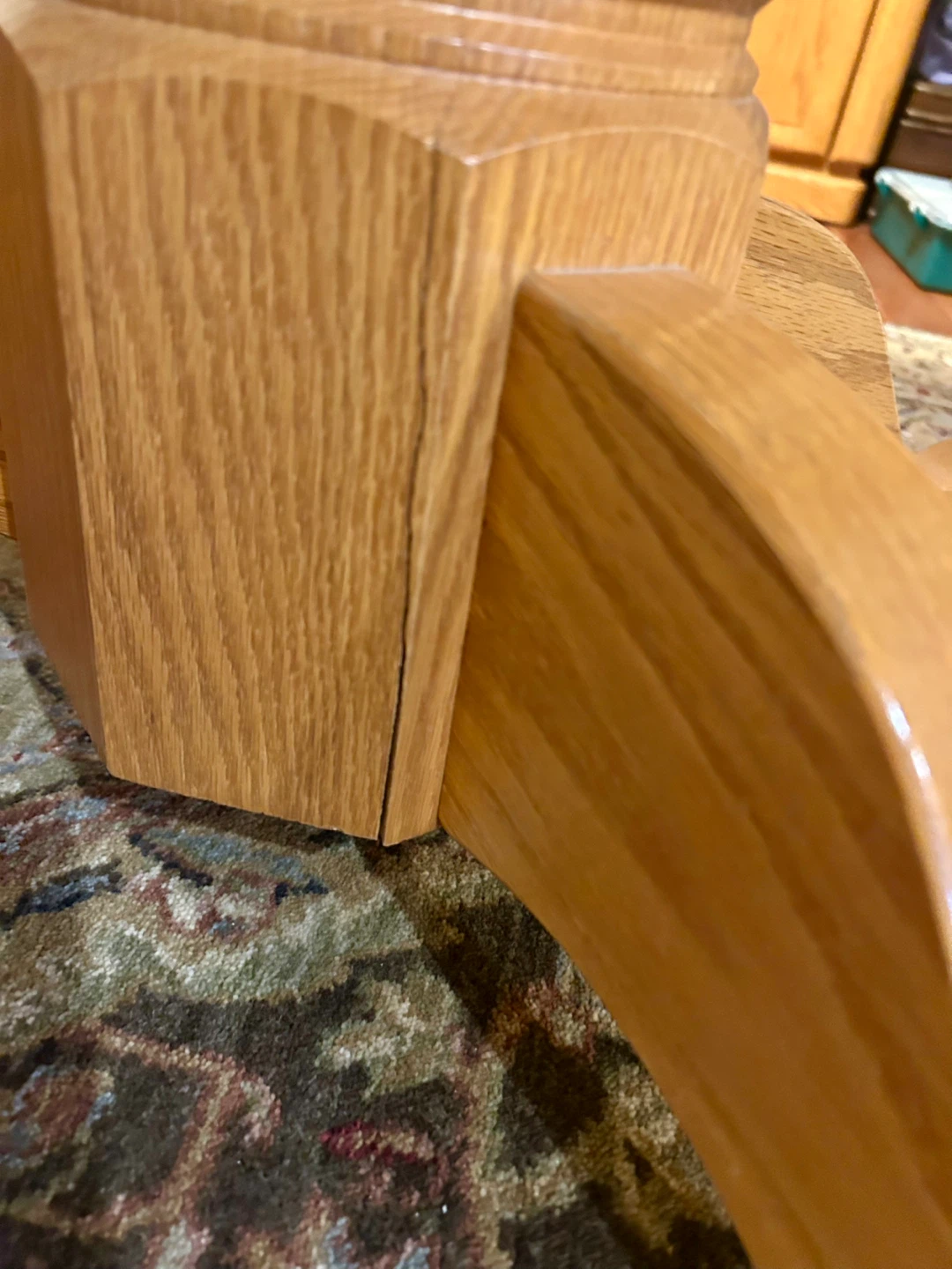 Table and Chairs - photo 5