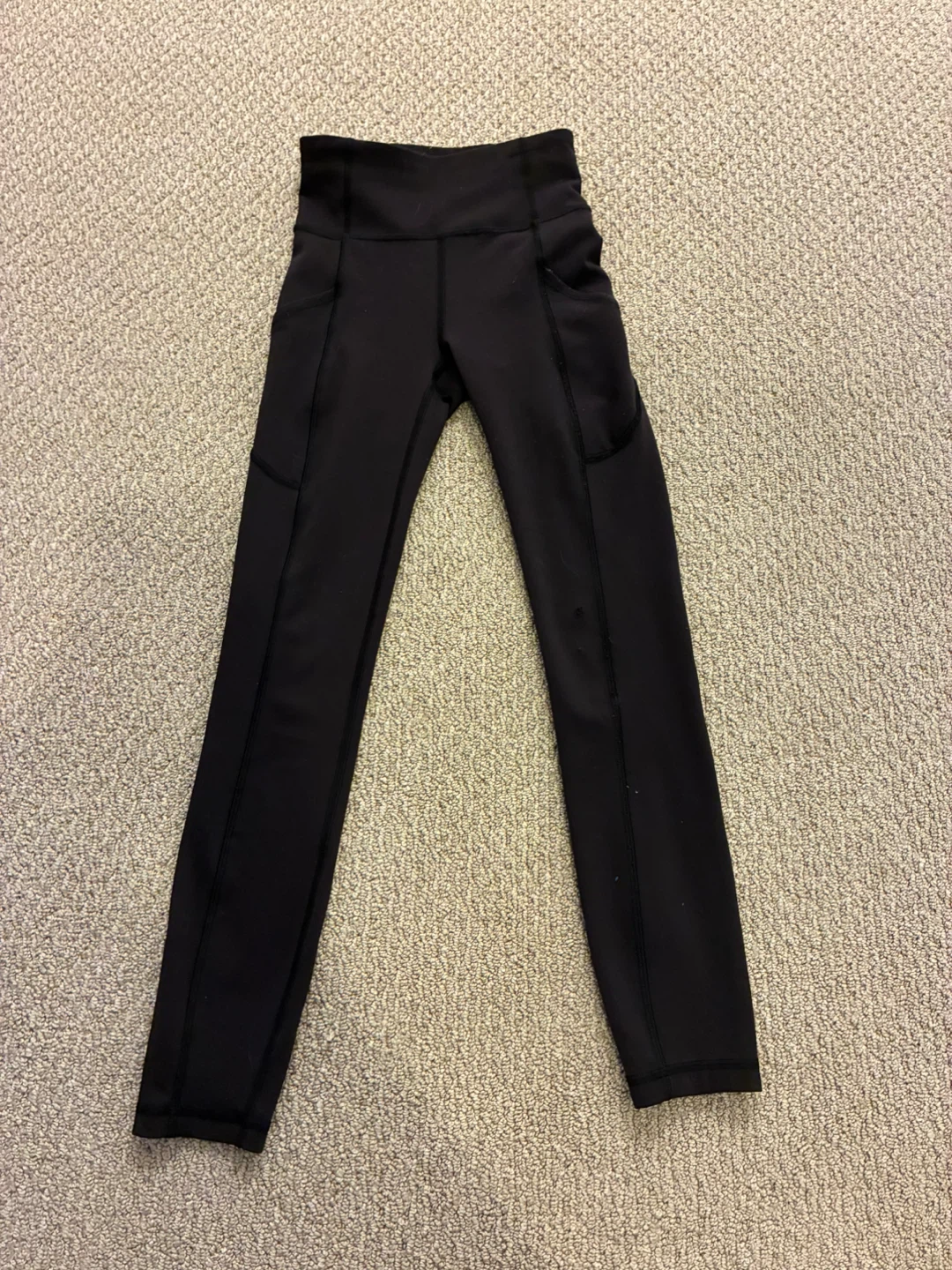 Lululemon Black Leggings Size 0 with Pockets