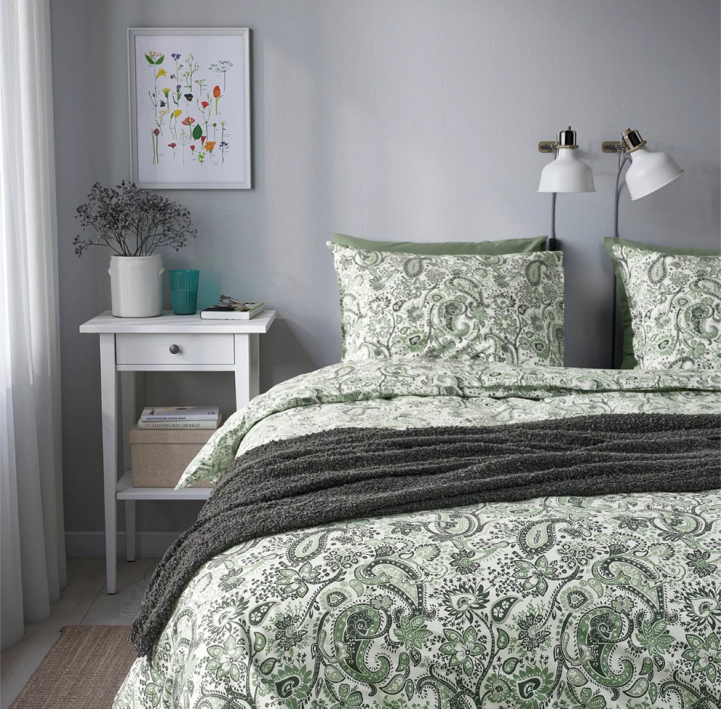 Duvet with Green Paisley Cover (Twin) - photo 2