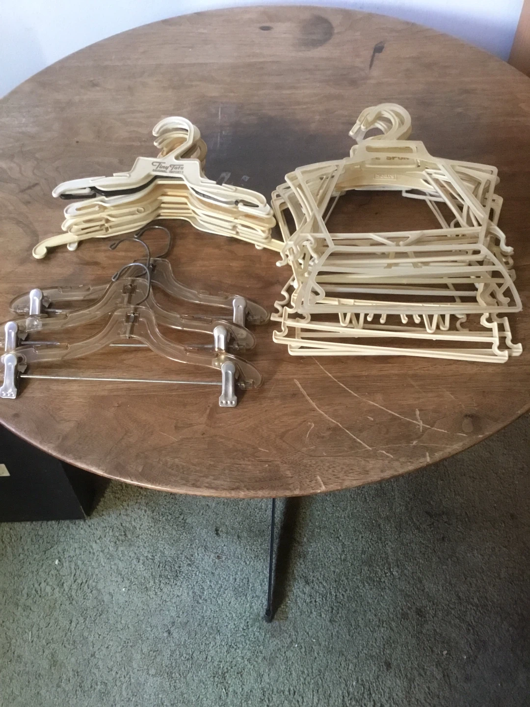 Kids Hangers - Last Day Tues 3/31