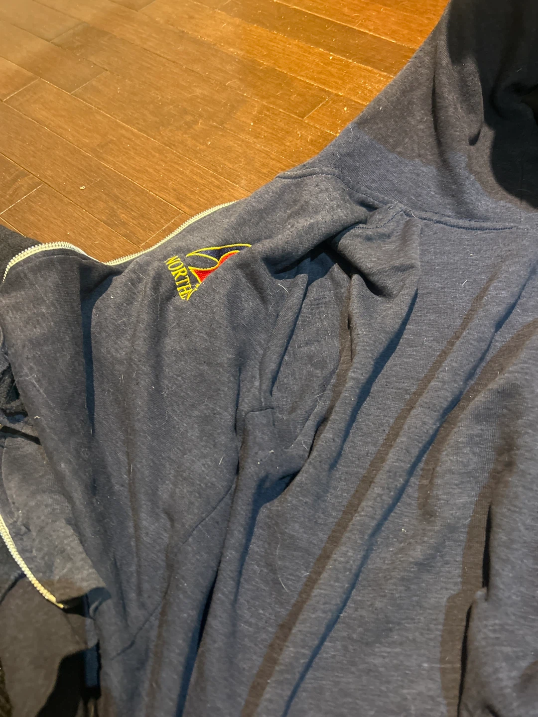 Northern Spirit Zip-Up Hoodie Medium