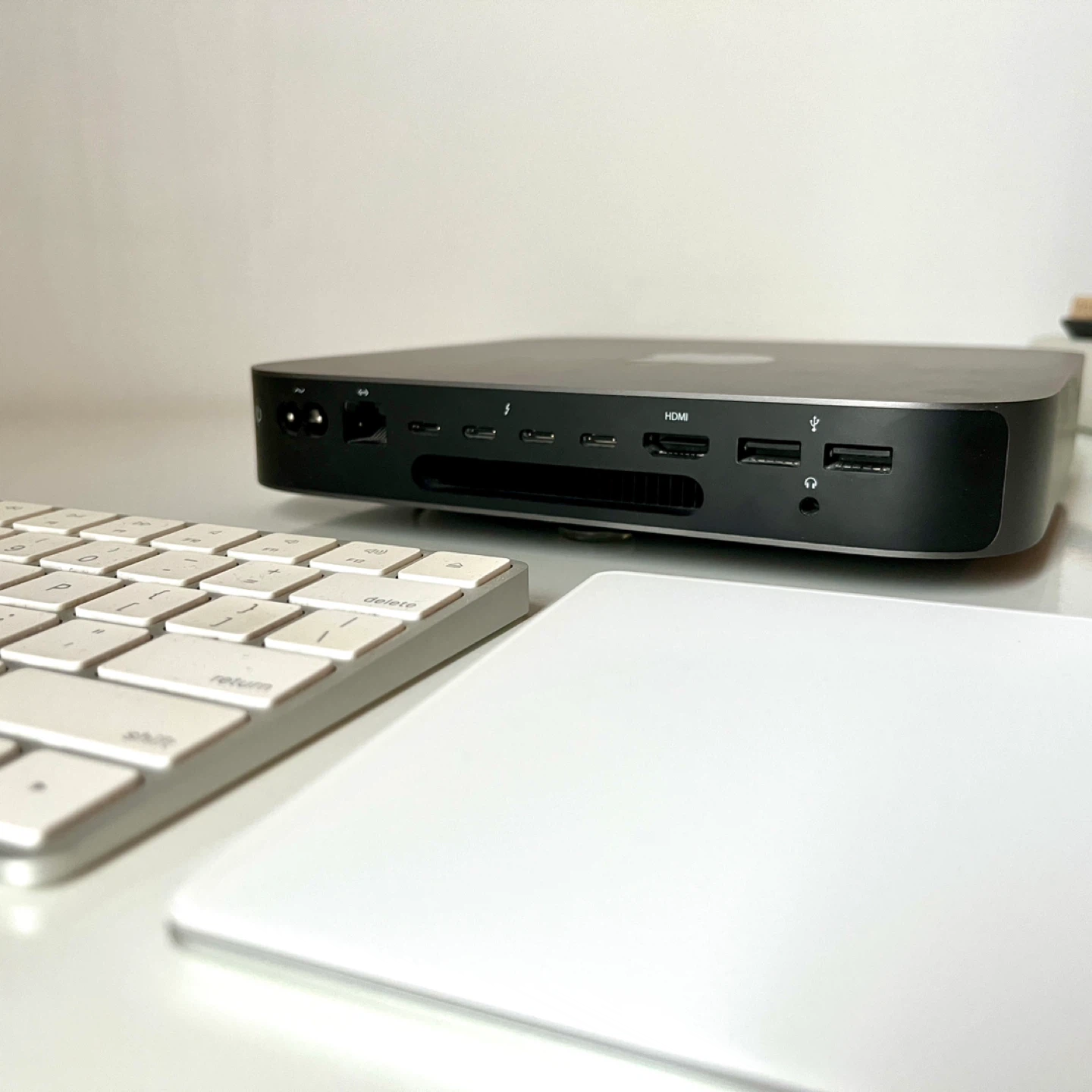 Apple Mac Mini with Magic Trackpad and Keyboard Bundle - photo 5