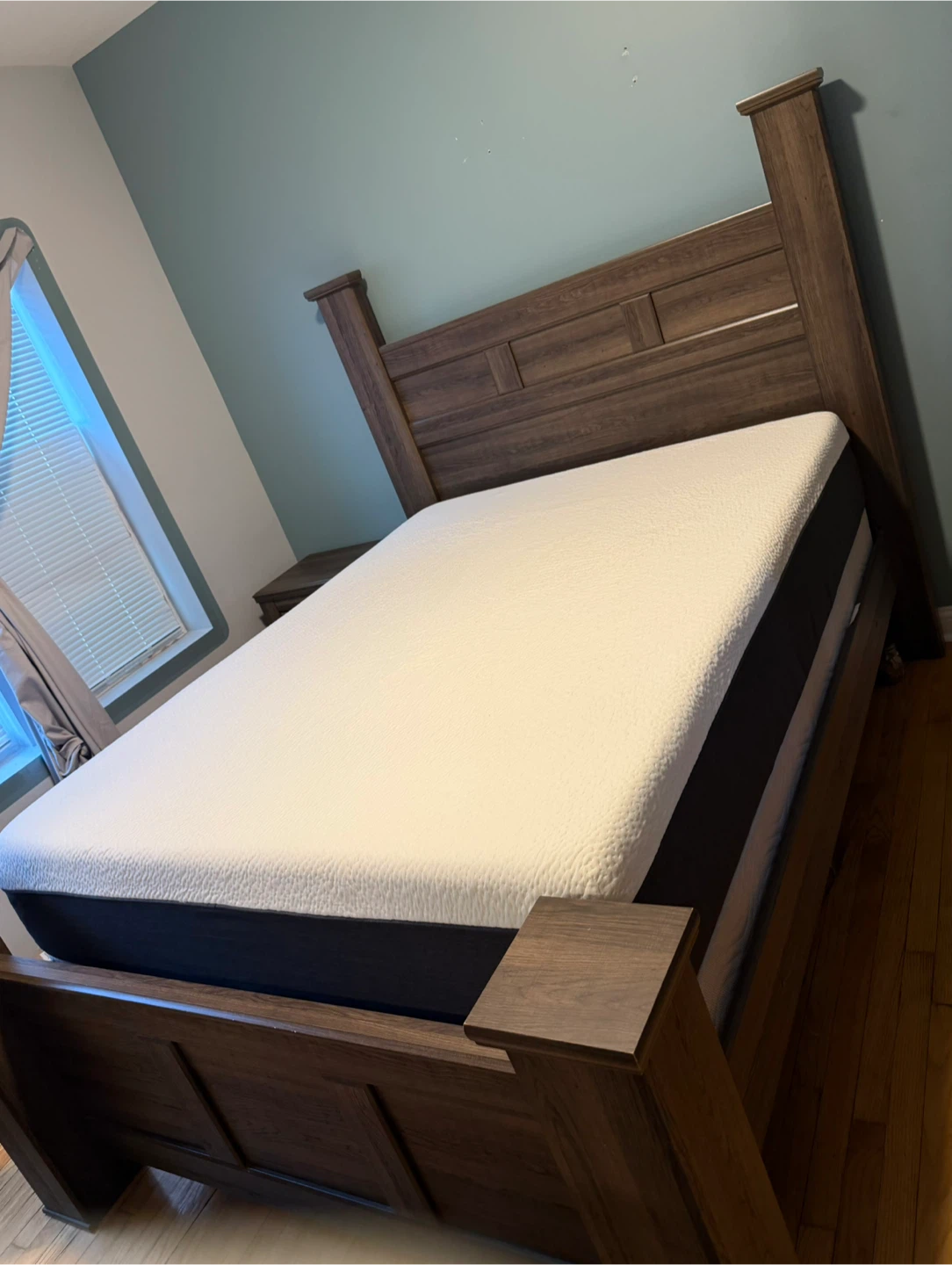 Bedroom set: dresser, chest and bed frame and nightstand - photo 3