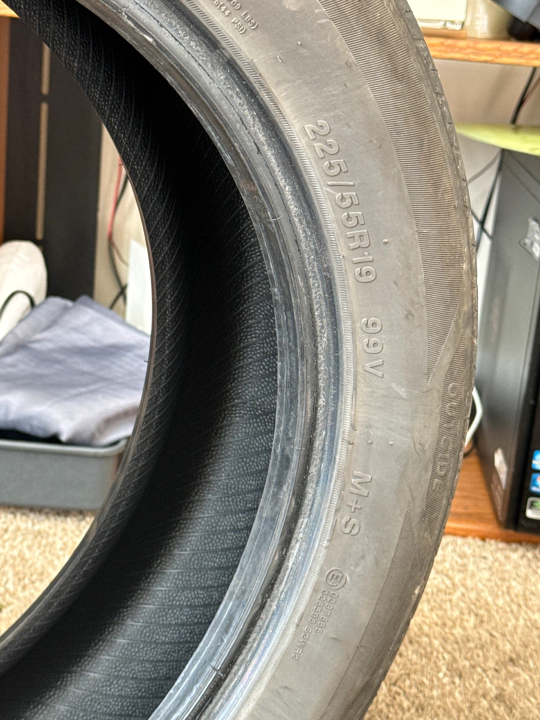 Tire 225/55R19 99V M+S
