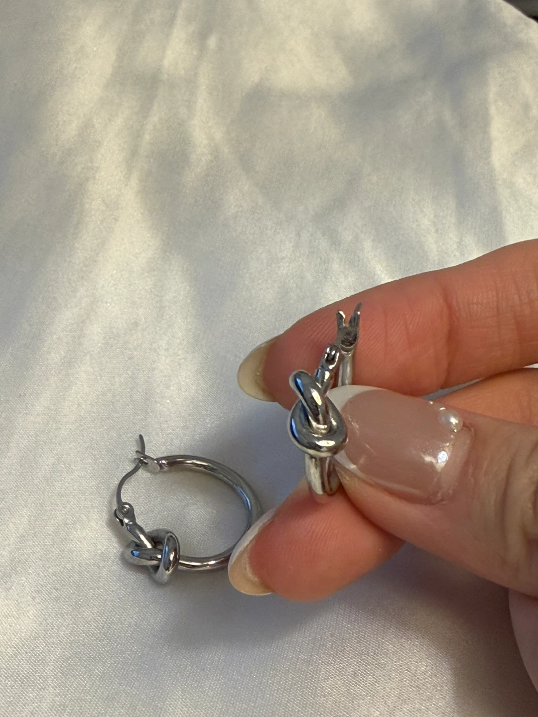 Silver knot hoop earrings - photo 2
