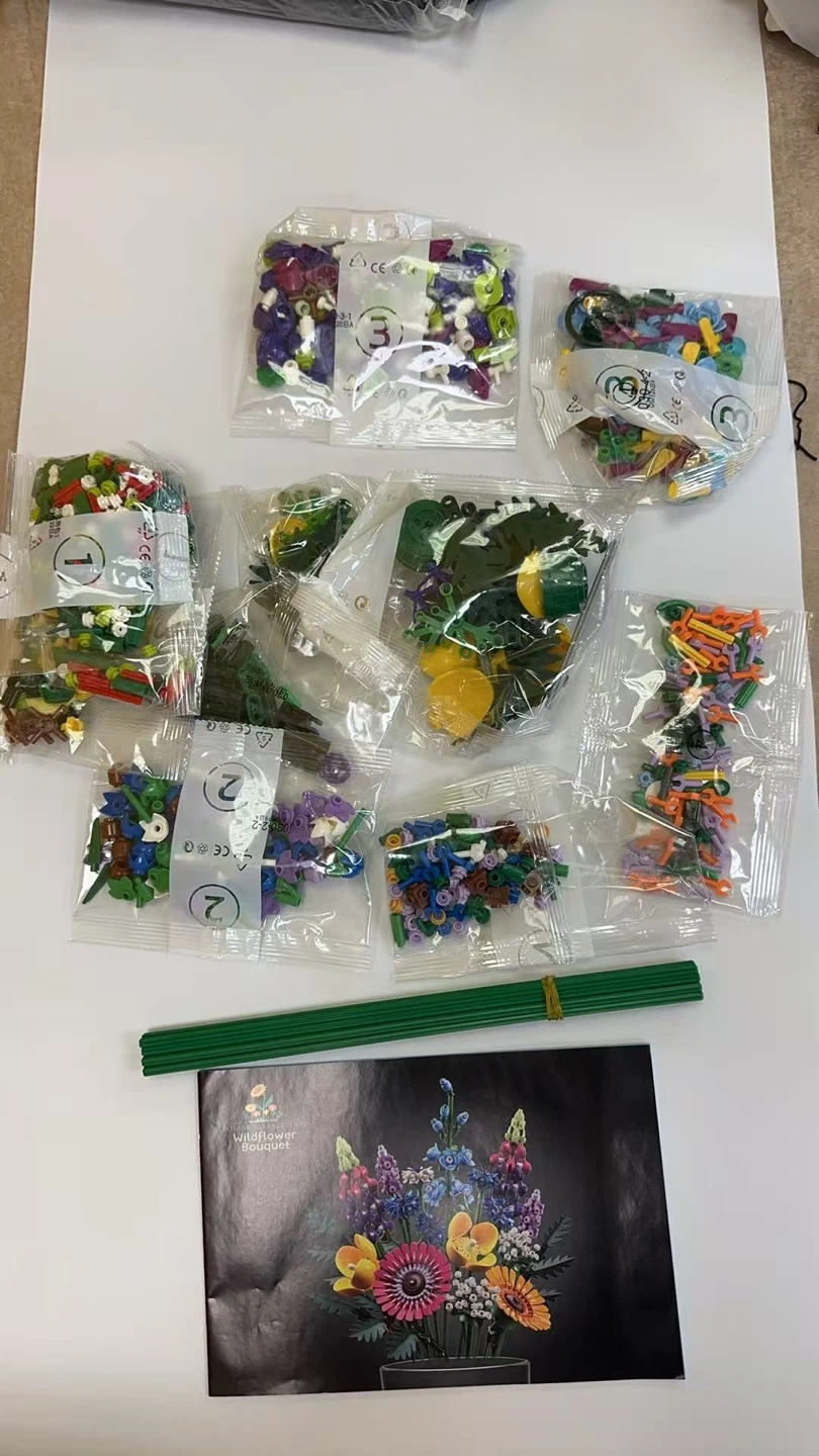 LEGO Botanical Collection Wildflower Bouquet Set - photo 5