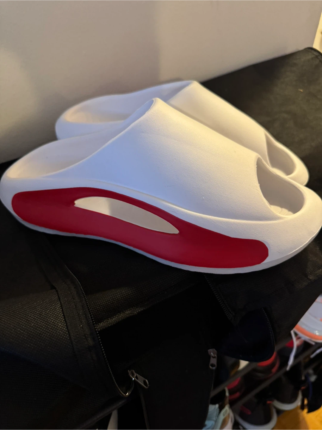 White and Red Slides Size 48-49 (300mm)