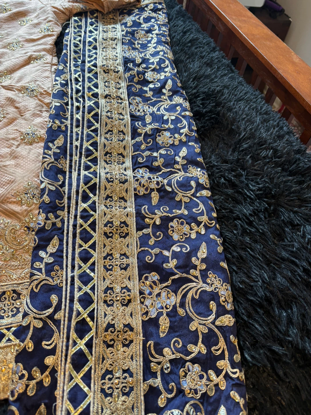 Embroidered Kurti Set with Dupatta - photo 2