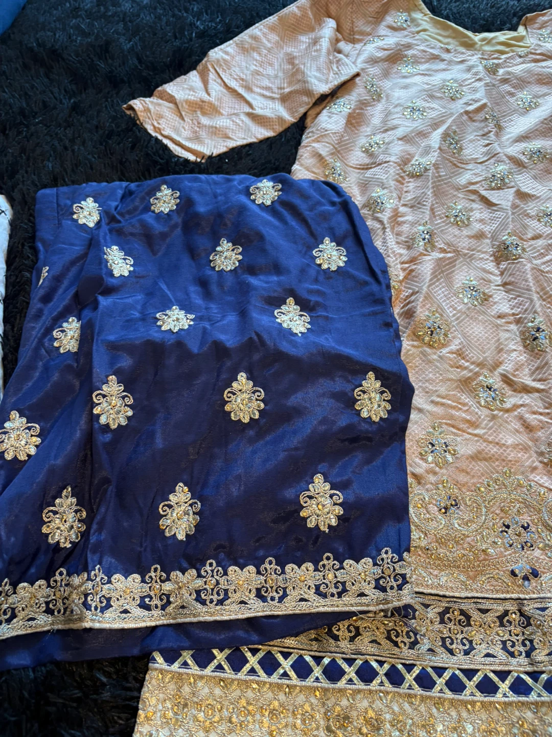 Embroidered Kurti Set with Dupatta - photo 4