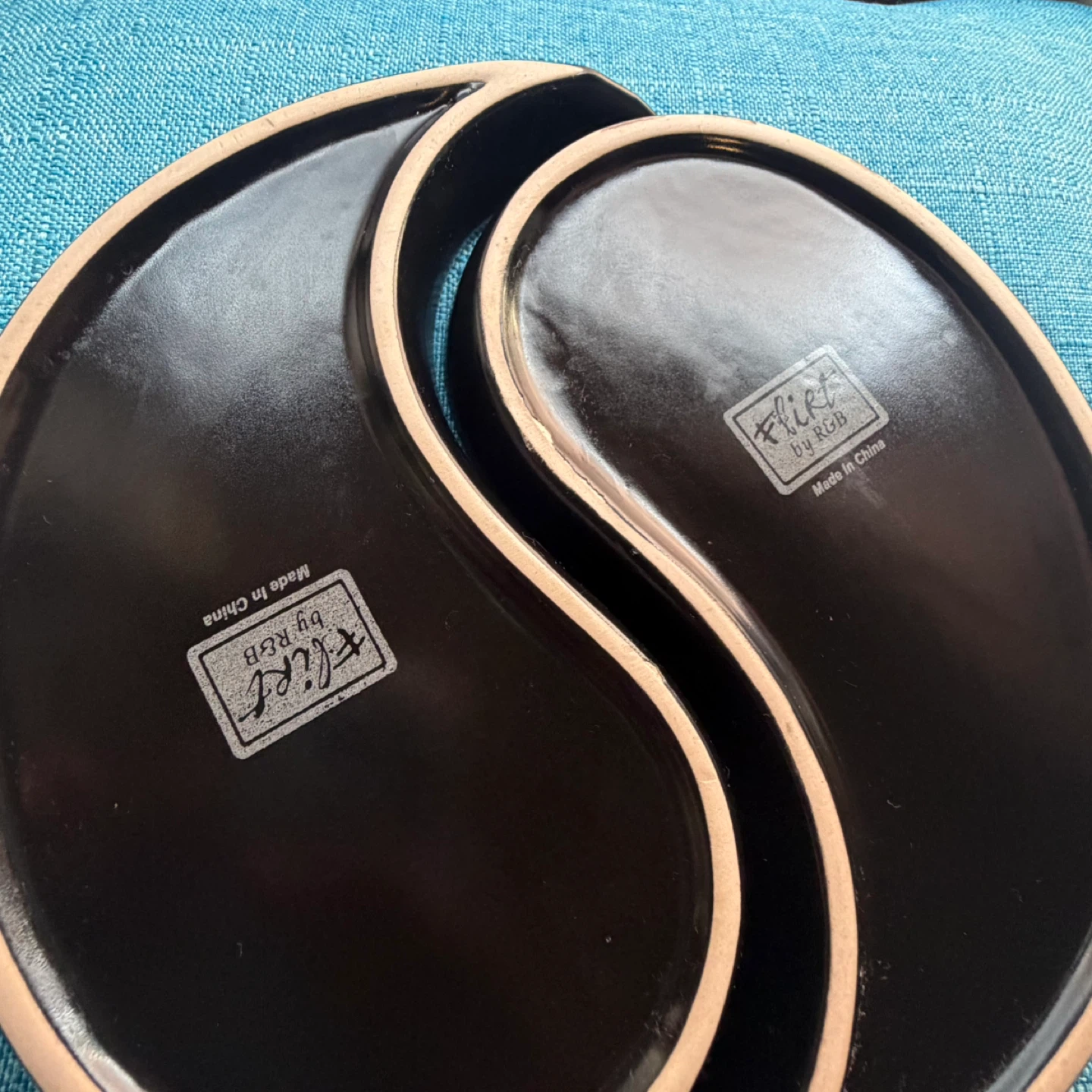 Vintage Flirt by RB Yin Yang Divided Dish - photo 3