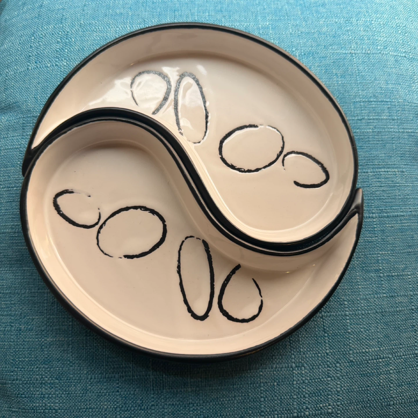 Vintage Flirt by RB Yin Yang Divided Dish - photo 2