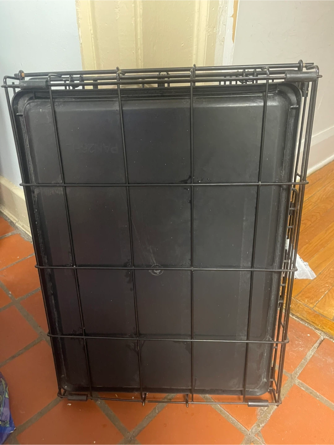 Wire Dog Crate with Black Tray