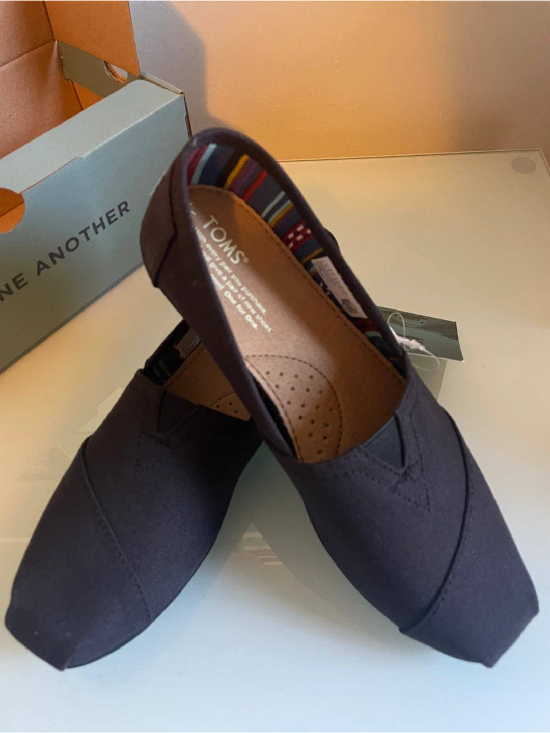 *BRAND NEW* TOMS - Classic Black on Black Canvas Shoes