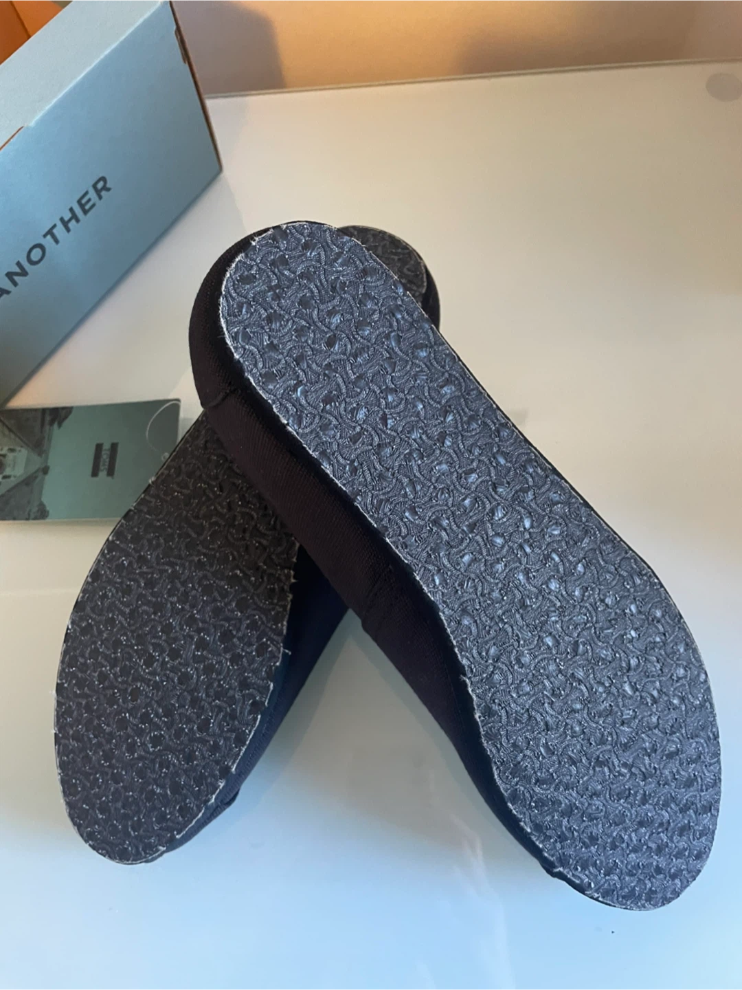 *BRAND NEW* TOMS - Classic Black on Black Canvas Shoes - photo 3