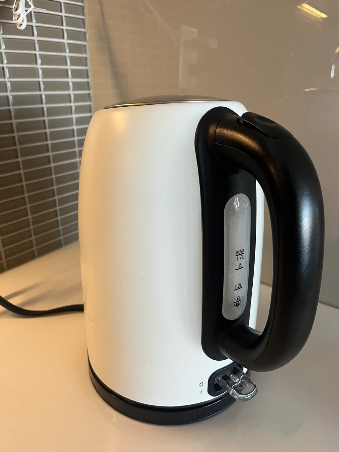 White Electric Kettle - photo 2
