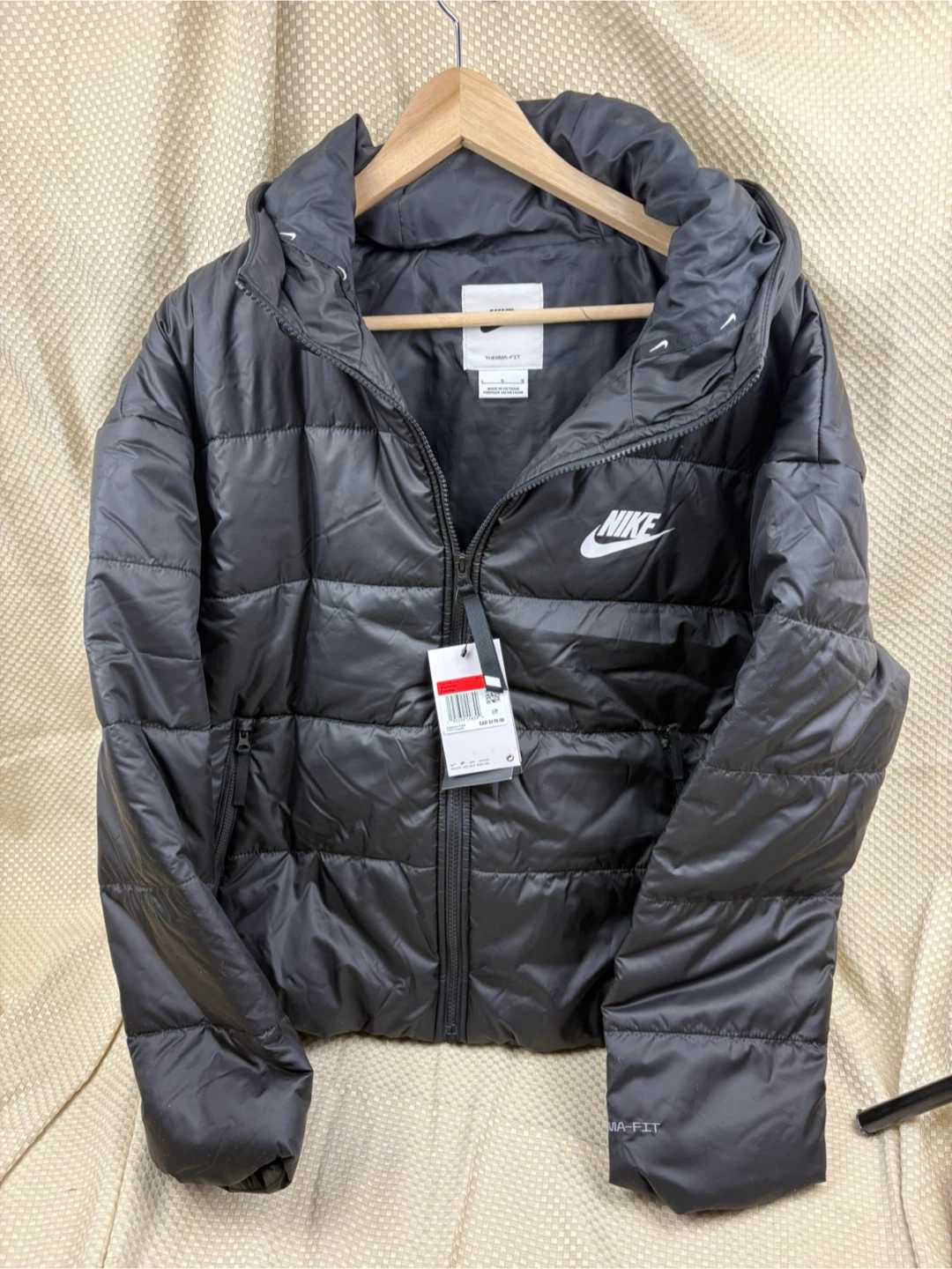 Nike Therma-Fit Puffer Jacket - Womens Size L 🧡