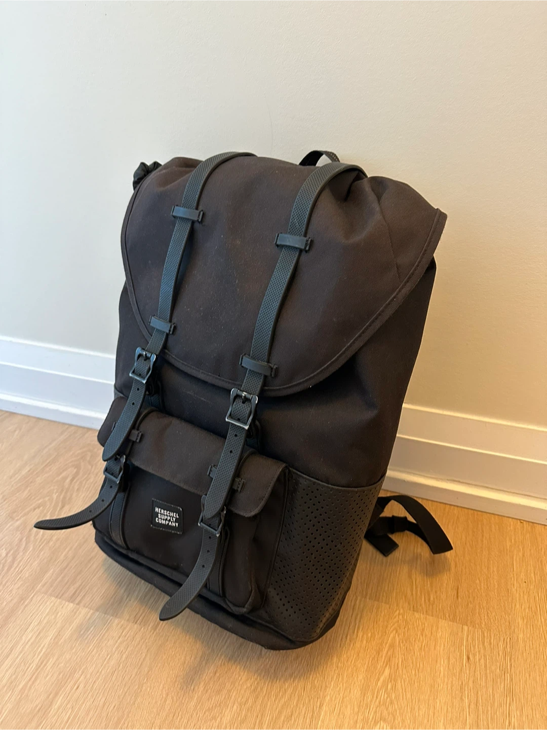 [ Herschel Backpack ]