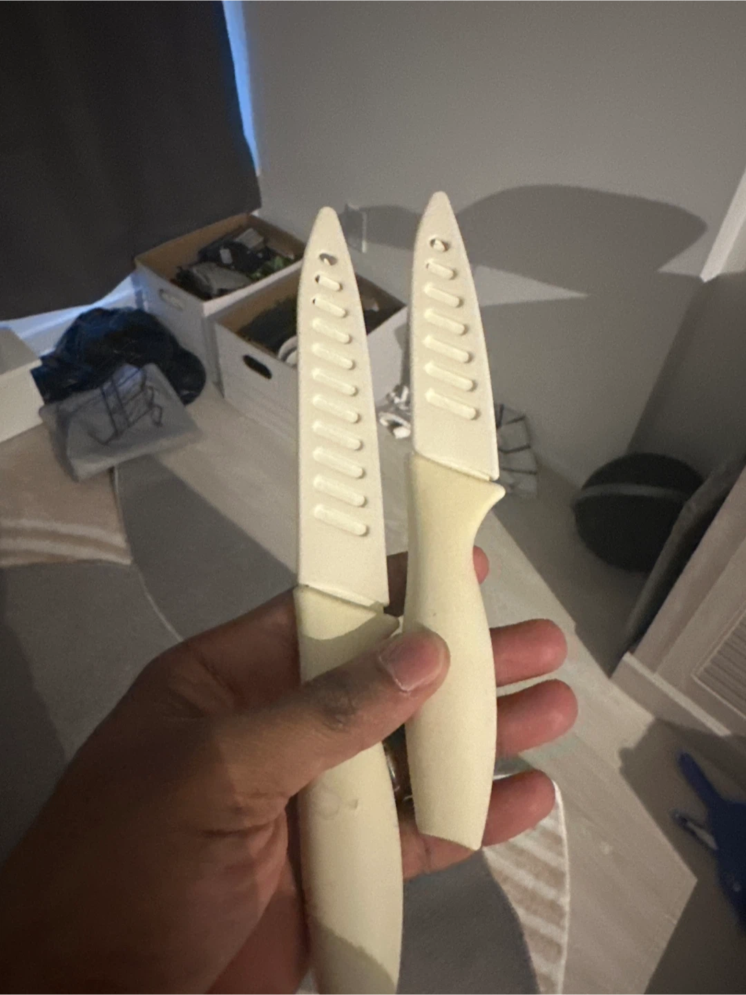 Pair of White Utility Knives