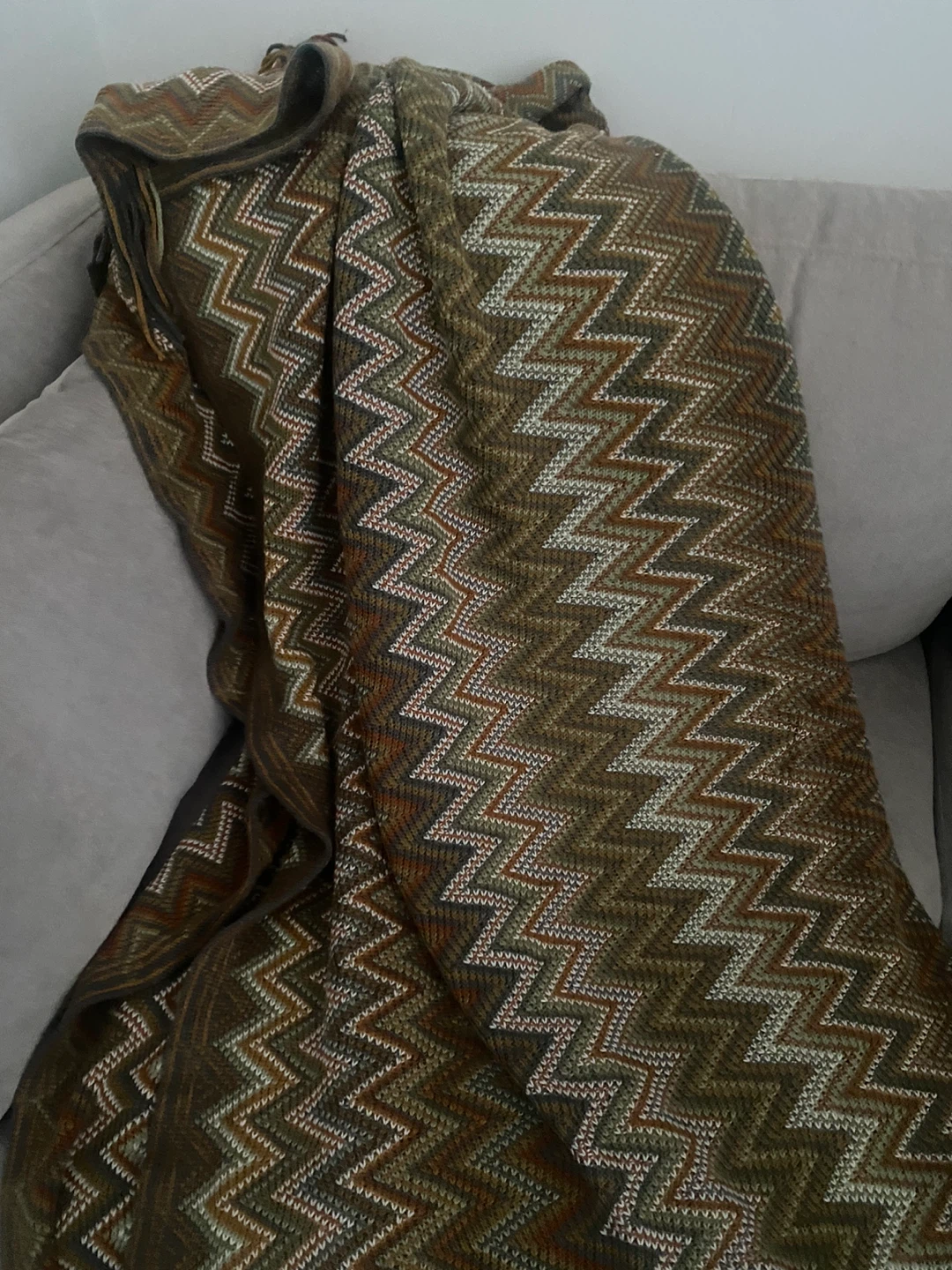 Chevron Pattern Knit Throw Blanket 2 different colors - photo 4