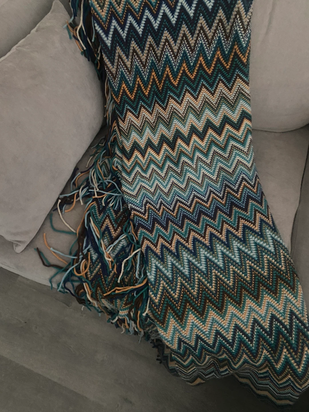 Chevron Pattern Knit Throw Blanket 2 different colors