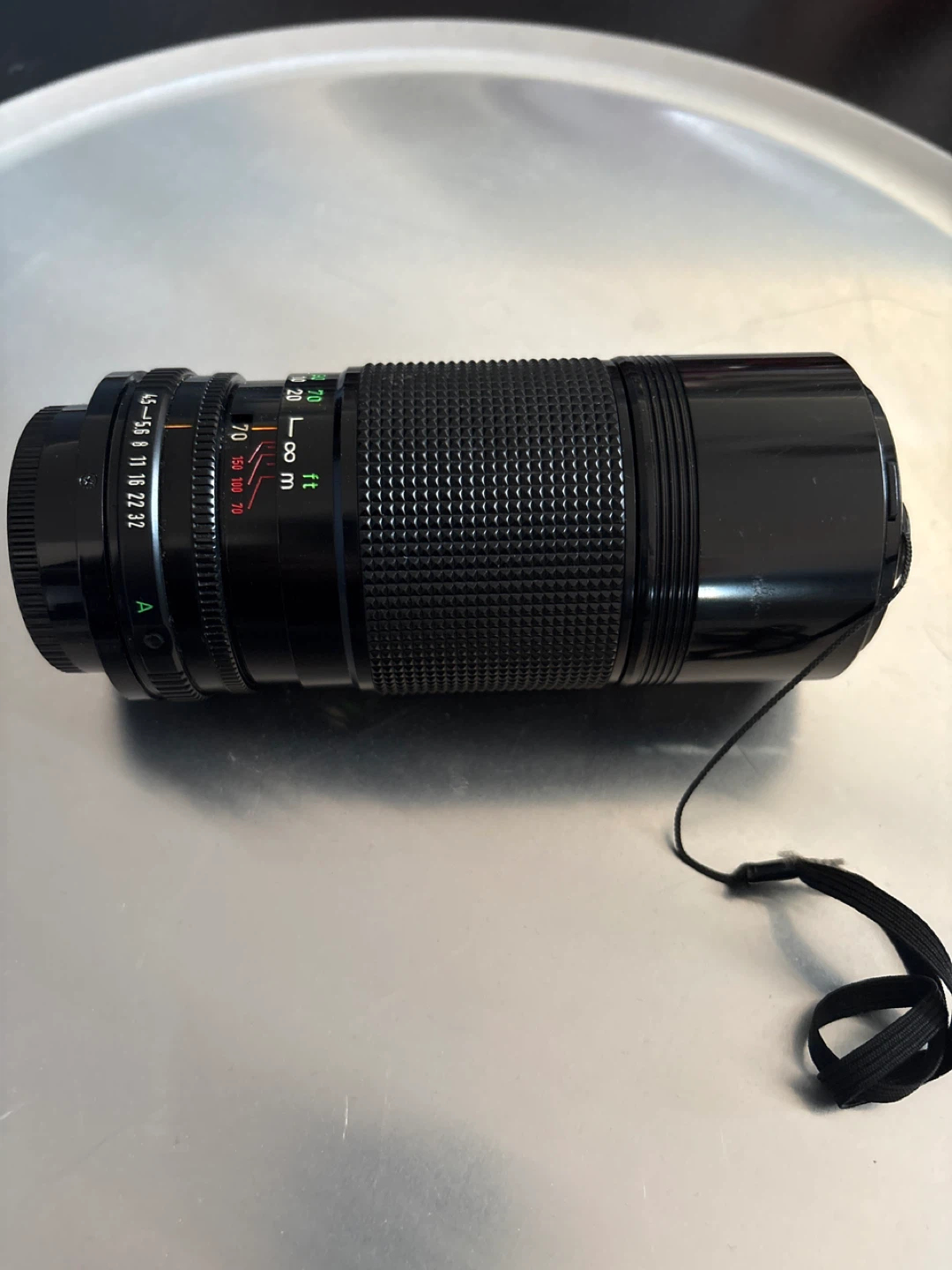 Canon FD 70-210mm f/4 Zoom Lens