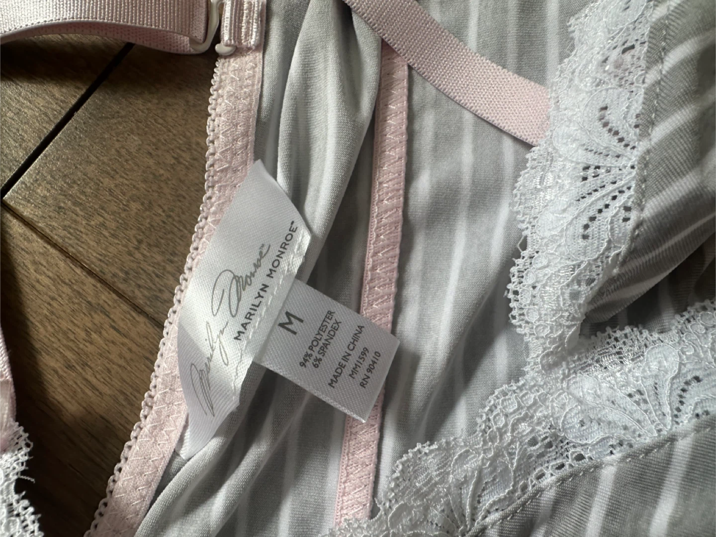 Marilyn Monroe Striped Pajama Set - Size M - photo 3